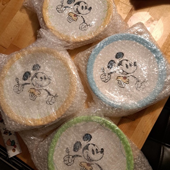 ADORABLE!! Vintage Disney Store Mickey Ceramic Dessert Plates set of 9 - Picture 7 of 7